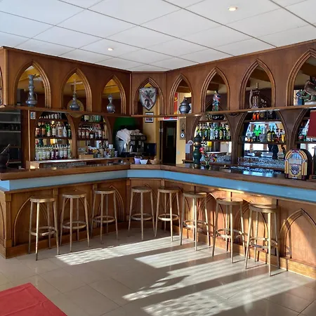 Le Grand Connetable 酒店 Châteauneuf-de-Randon